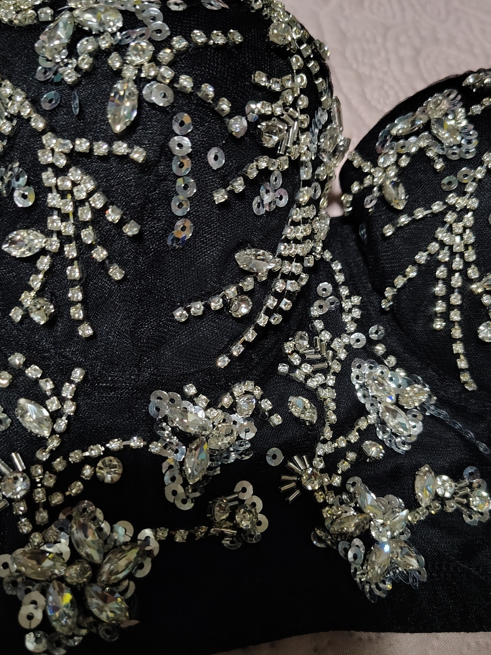 😲🔥 WINDSOR- Embellished Black Sequin Bustier Top ( NWOT )  - XS - Picture 4 of 11